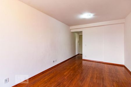Sala de apartamento para alugar com 3 quartos, 70m² em Picanço, Guarulhos