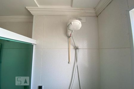 Apartamento para alugar com 55m², 2 quartos e 1 vagaChuveiro