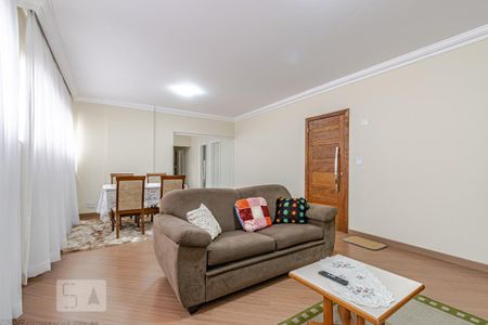 Sala de Estar de apartamento à venda com 3 quartos, 154m² em Centro, Curitiba