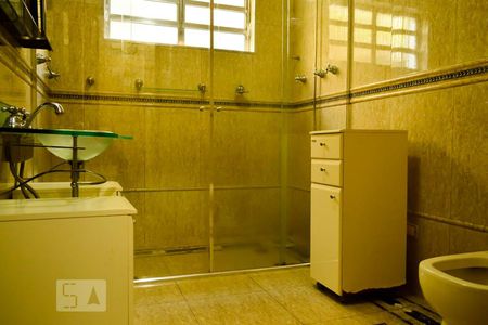 Casa à venda com 90m², 2 quartos e 3 vagas Casa à venda com 90m², 2 quartos e 3 vagasBanheiro Gabinete e Armario