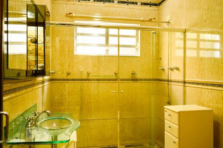 Casa à venda com 90m², 2 quartos e 3 vagas Casa à venda com 90m², 2 quartos e 3 vagasBanheiro Box de Vidro