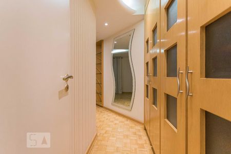 Apartamento à venda com 135m², 4 quartos e 3 vagasSuíte 1 Closed