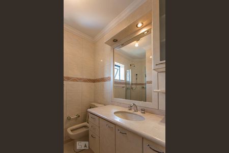 Apartamento à venda com 135m², 4 quartos e 3 vagasQuarto 3 Suíte 3 Banheiro 4