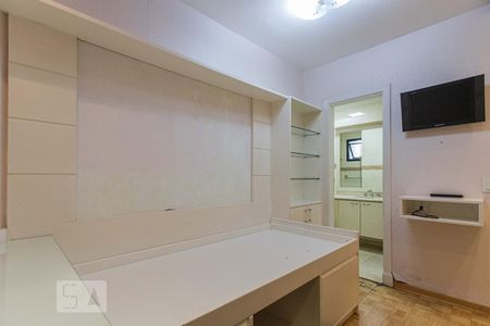 Apartamento à venda com 135m², 4 quartos e 3 vagasQuarto 2 Suíte 2
