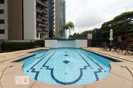 Apartamento à venda com 135m², 4 quartos e 3 vagasPiscina