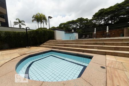 Apartamento à venda com 135m², 4 quartos e 3 vagasPiscina