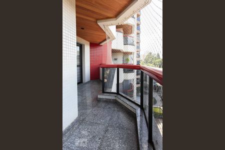 Apartamento à venda com 135m², 4 quartos e 3 vagasVaranda da Sala