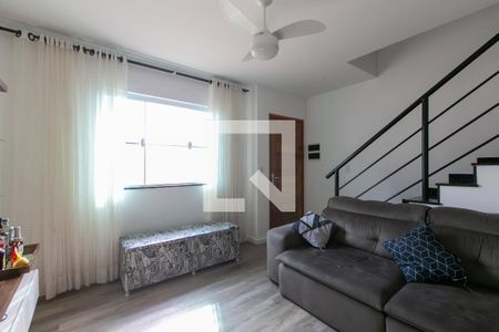 Sala de casa de condomínio à venda com 2 quartos, 100m² em Itaquera, São Paulo