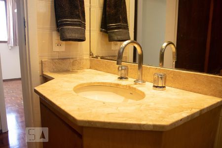 Apartamento para alugar com 104m², 3 quartos e 2 vagasBanheiro