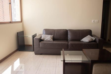 Apartamento para alugar com 104m², 3 quartos e 2 vagasSala