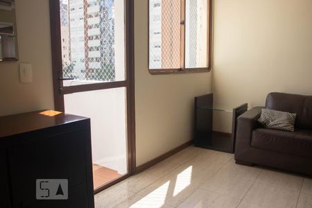 Apartamento para alugar com 104m², 3 quartos e 2 vagasSala