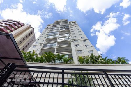 Apartamento à venda com 62m², 2 quartos e 1 vaga Apartamento à venda com 62m², 2 quartos e 1 vagaFachada