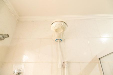 Casa à venda com 350m², 3 quartos e 2 vagasBanheiro da Suíte 2