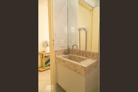 Casa à venda com 350m², 3 quartos e 2 vagasBanheiro da Suíte 3 (escritório)