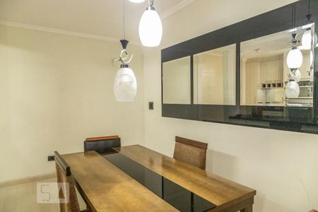 Casa à venda com 350m², 3 quartos e 2 vagasCopa