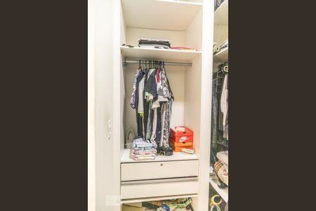 Casa à venda com 350m², 3 quartos e 2 vagasCloset da suíte 1