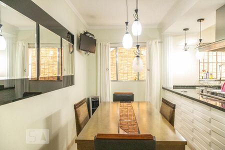 Casa à venda com 350m², 3 quartos e 2 vagasCopa