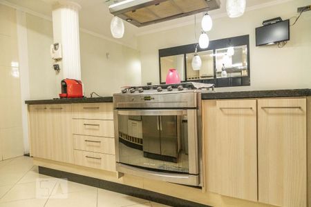 Casa à venda com 350m², 3 quartos e 2 vagasCozinha