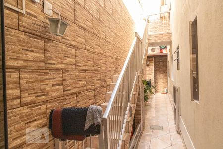 Casa à venda com 350m², 3 quartos e 2 vagasCorredor lateral externo