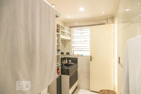 Casa à venda com 350m², 3 quartos e 2 vagasBanheiro da Suíte 1