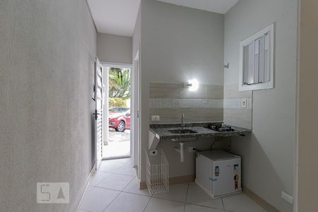 Sala/Cozinha de kitnet/studio para alugar com 1 quarto, 20m² em Cambuci, São Paulo
