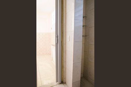 Casa à venda com 65m², 1 quarto e sem vaga Casa à venda com 65m², 1 quarto e sem vagaBanheiro