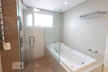 Apartamento à venda com 161m², 2 quartos e 4 vagasBanheiro da Suíte 2