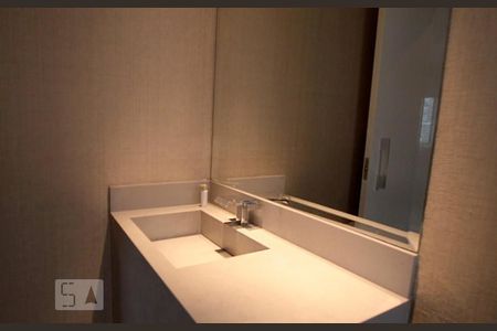 Apartamento à venda com 161m², 2 quartos e 4 vagasLavabo