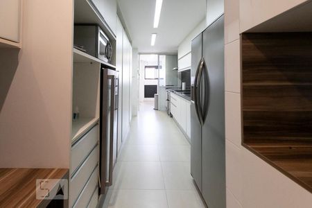 Apartamento à venda com 161m², 2 quartos e 4 vagasCozinha