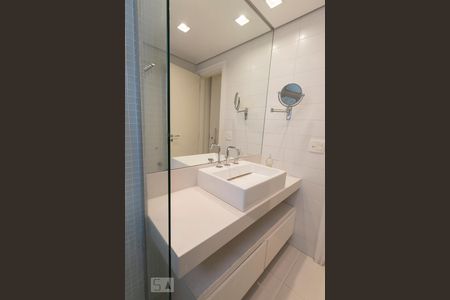 Apartamento à venda com 161m², 2 quartos e 4 vagasBanheiro da Suíte 1