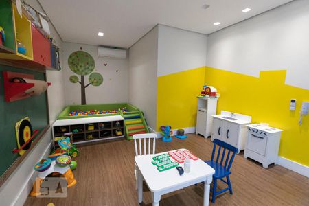 Apartamento à venda com 161m², 2 quartos e 4 vagasÁrea comum - Brinquedoteca