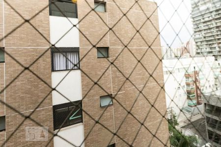 Apartamento à venda com 161m², 2 quartos e 4 vagasVista
