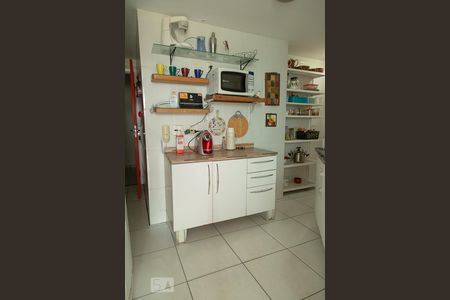 Apartamento à venda com 150m², 3 quartos e 2 vagas Apartamento à venda com 150m², 3 quartos e 2 vagasCozinha