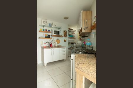 Apartamento à venda com 150m², 3 quartos e 2 vagas Apartamento à venda com 150m², 3 quartos e 2 vagasCozinha