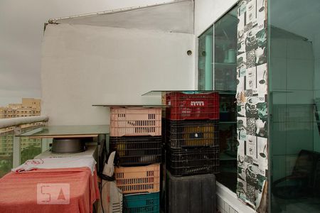 Apartamento à venda com 150m², 3 quartos e 2 vagas Apartamento à venda com 150m², 3 quartos e 2 vagasÁrea de Serviço