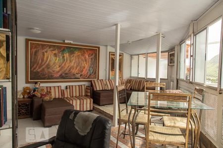 Apartamento à venda com 150m², 3 quartos e 2 vagas Apartamento à venda com 150m², 3 quartos e 2 vagasSala