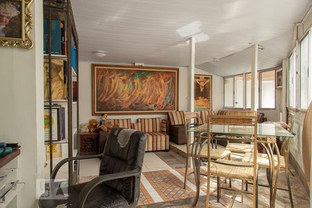 Apartamento à venda com 150m², 3 quartos e 2 vagas Apartamento à venda com 150m², 3 quartos e 2 vagasSala