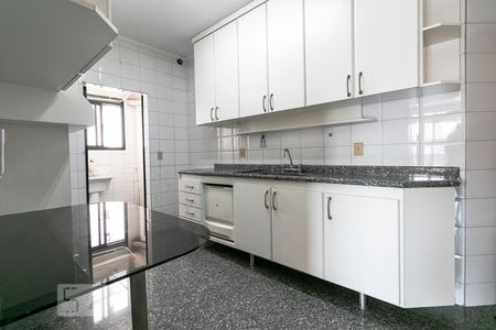 Apartamento para alugar com 100m², 3 quartos e 2 vagasCozinha