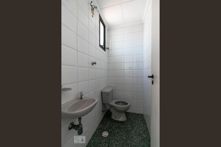 Apartamento para alugar com 100m², 3 quartos e 2 vagasÁrea de Serviço - Banheiro