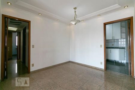 Apartamento para alugar com 100m², 3 quartos e 2 vagasSala