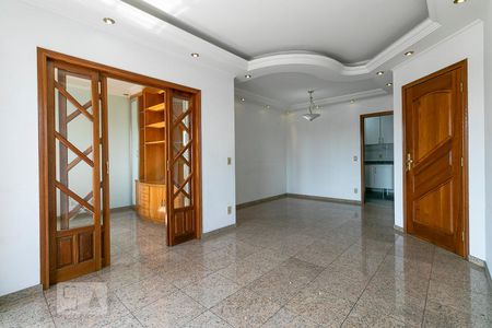 Apartamento para alugar com 100m², 3 quartos e 2 vagasSala