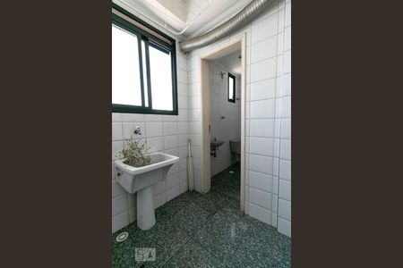 Apartamento para alugar com 100m², 3 quartos e 2 vagasÁrea de Serviço - Banheiro