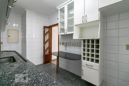 Apartamento para alugar com 100m², 3 quartos e 2 vagasCozinha