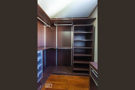 Apartamento à venda com 152m², 1 quarto e 2 vagasCloset