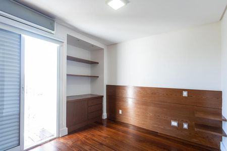 Apartamento à venda com 152m², 1 quarto e 2 vagasSuíte