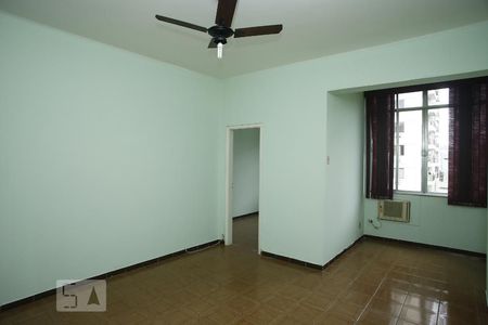 Apartamento à venda com 120m², 3 quartos e sem vagaQuarto 2