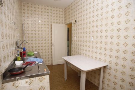 Apartamento à venda com 120m², 3 quartos e sem vagaCozinha