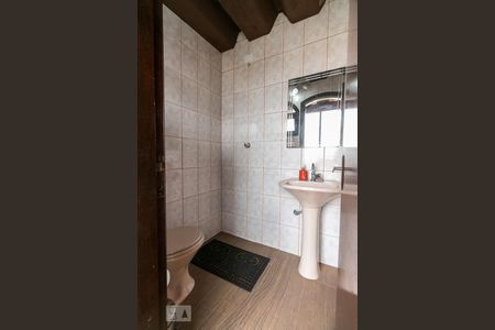 Casa à venda com 380m², 3 quartos e 6 vagasChurrasqueira - Banheiro 5