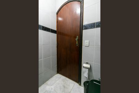 Casa à venda com 380m², 3 quartos e 6 vagasGaragem - Banheiro 6