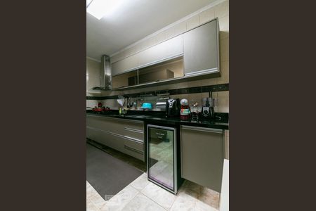 Casa à venda com 380m², 3 quartos e 6 vagasCozinha - Armários